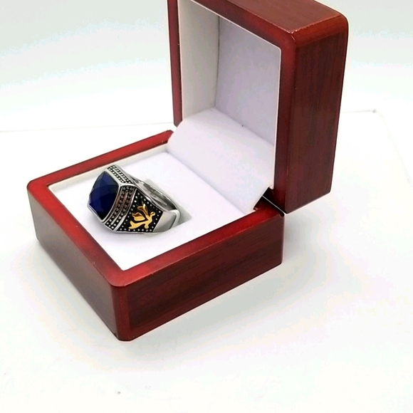 Mans ring - Picture 3 of 3